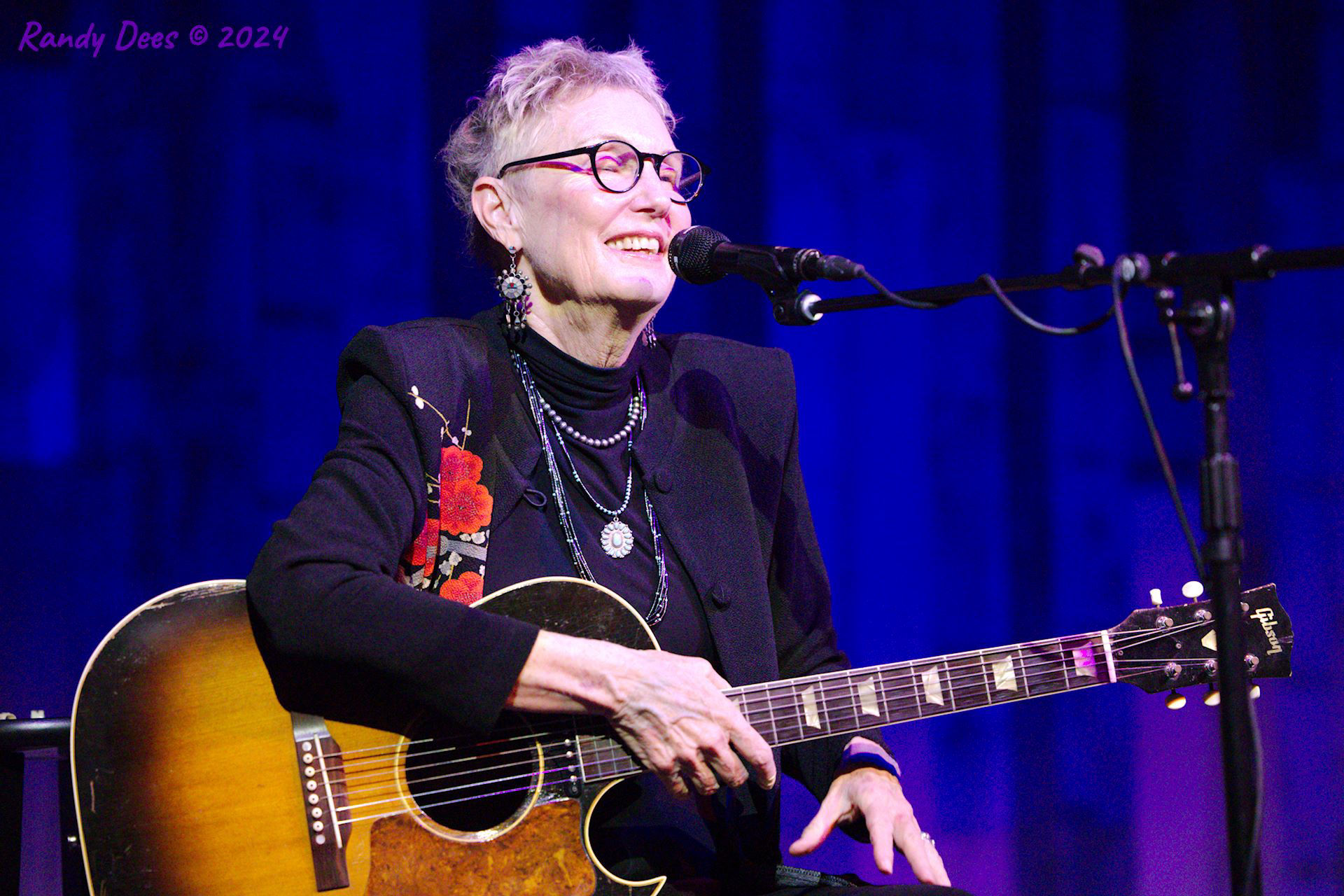 Eliza Gilkyson at the 04 Center